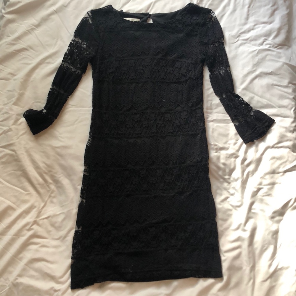 Black lace dress with keyhole in back